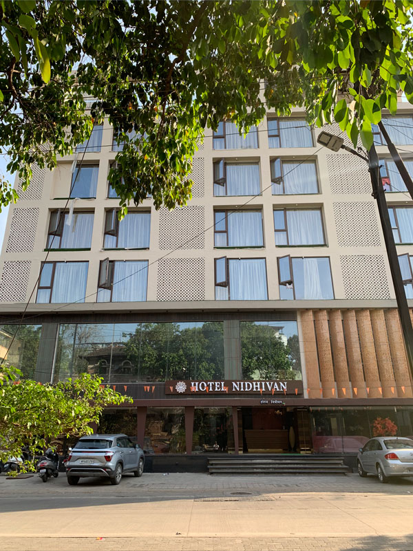 Hotel Nidhivan